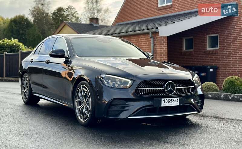 Седан Mercedes-Benz E-Class 2021 в 