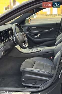 Седан Mercedes-Benz E-Class 2021 в 
