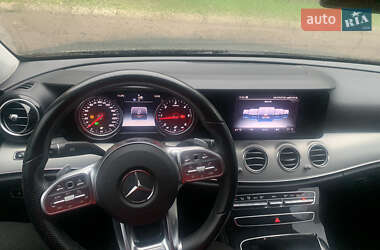 Седан Mercedes-Benz E-Class 2016 в 