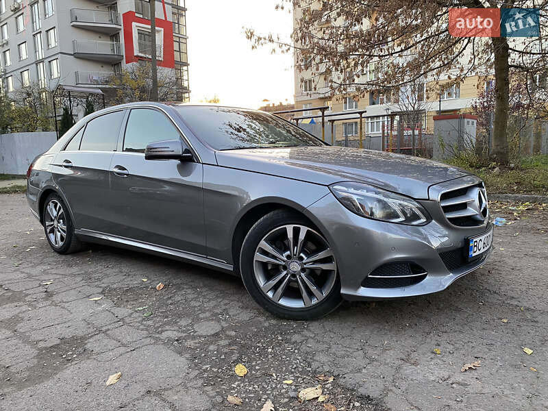 Седан Mercedes-Benz E-Class 2013 в Львове
