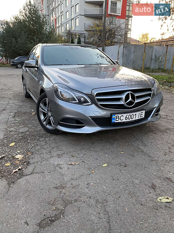 Седан Mercedes-Benz E-Class 2013 в Львове