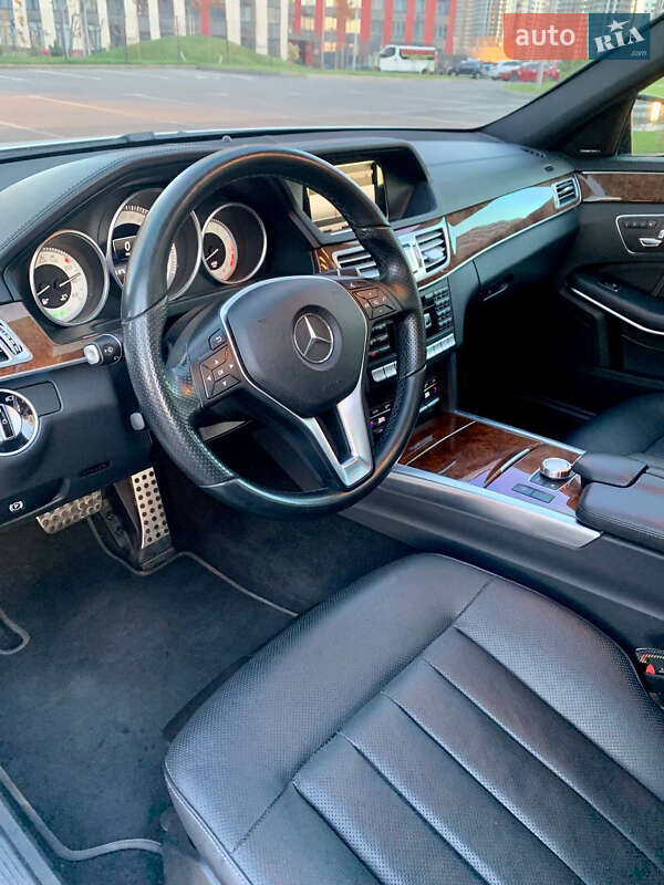 Седан Mercedes-Benz E-Class 2015 в Києві