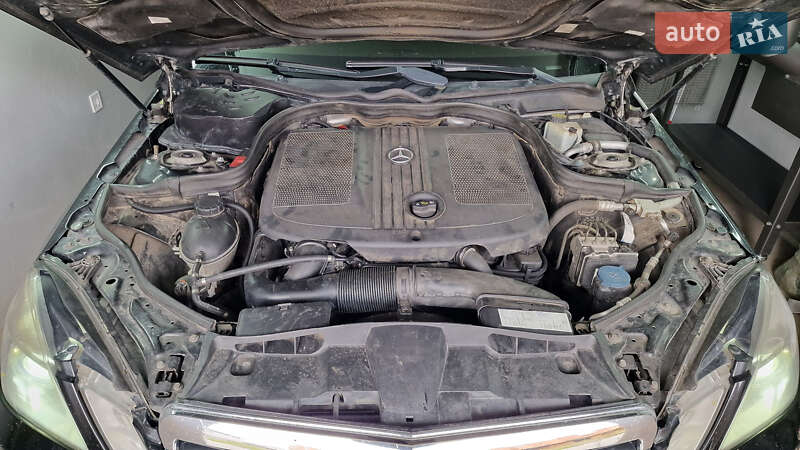 Седан Mercedes-Benz E-Class 2011 в Чернівцях фото 15 Седан Mercedes-Benz E-Class 2011 в Чернівцях