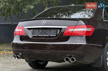 Седан Mercedes-Benz E-Class 2009 в 