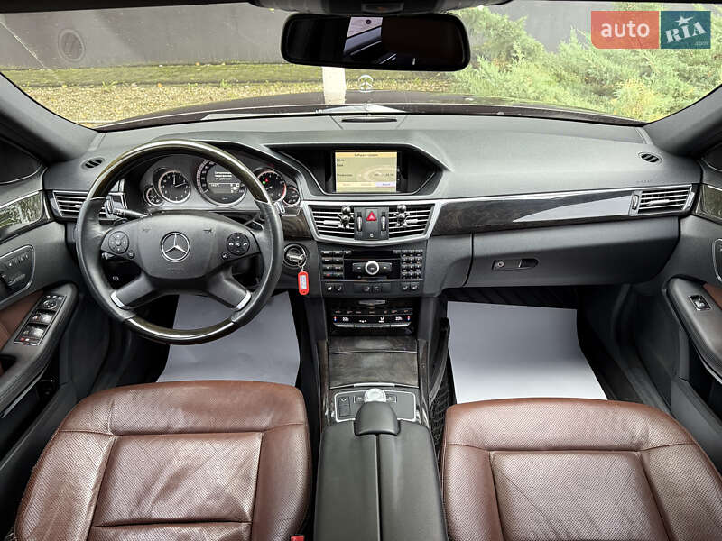 Седан Mercedes-Benz E-Class 2009 в Белой Церкви