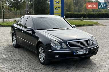 Седан Mercedes-Benz E-Class 2005 в Ровно