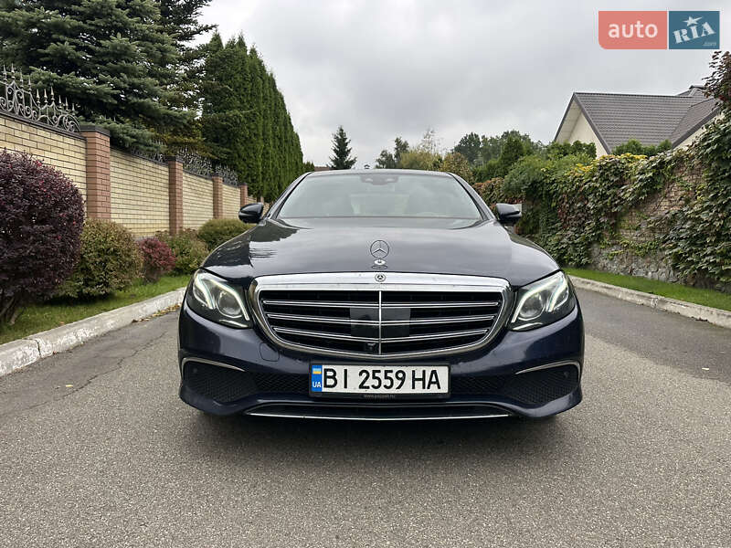 Седан Mercedes-Benz E-Class 2017 в 