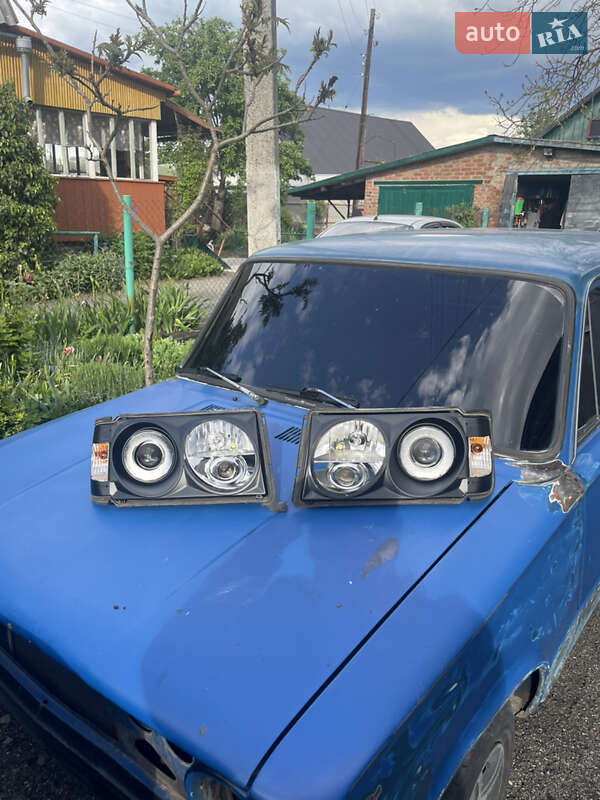 Седан Mercedes-Benz E-Class 1990 в Иванкове