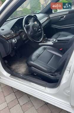 Седан Mercedes-Benz E-Class 2011 в 