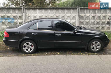 Седан Mercedes-Benz E-Class 2005 в 