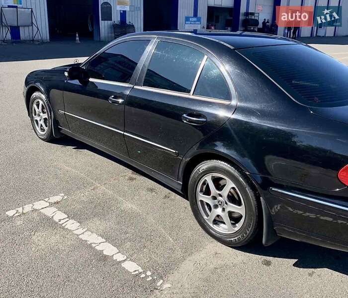 Седан Mercedes-Benz E-Class 2005 в Борисполе