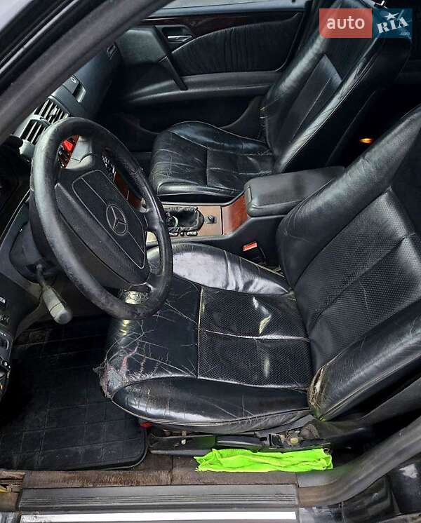Седан Mercedes-Benz E-Class 1996 в Харкові