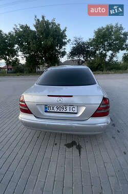 Седан Mercedes-Benz E-Class 2002 в 