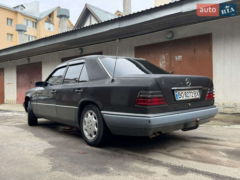 Седан Mercedes-Benz E-Class 1994 в Тернополе