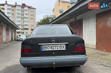 Седан Mercedes-Benz E-Class 1994 в 
