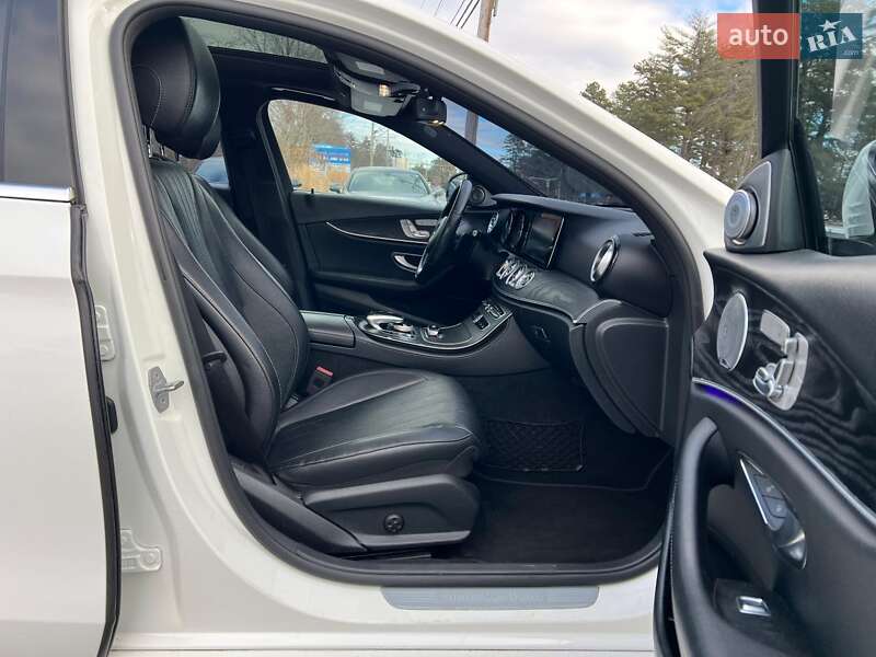 Седан Mercedes-Benz E-Class 2018 в Луцке фото 7 Седан Mercedes-Benz E-Class 2018 в Луцке