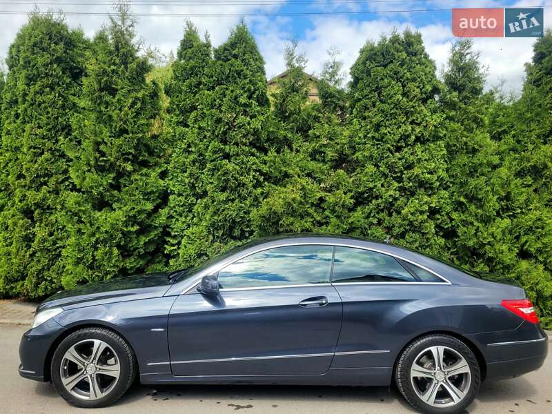 Купе Mercedes-Benz E-Class 2010 в Хмельницькому фото 8 Купе Mercedes-Benz E-Class 2010 в Хмельницькому