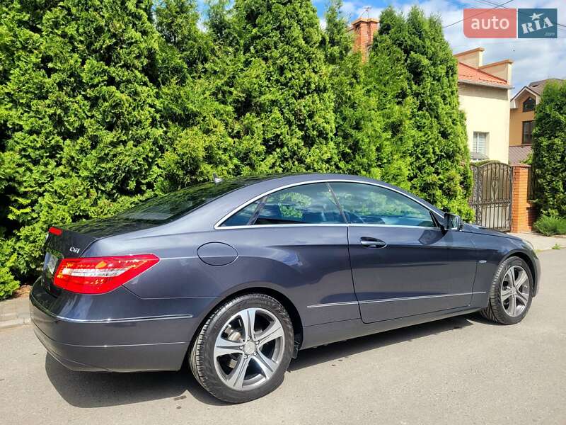 Купе Mercedes-Benz E-Class 2010 в Хмельницькому фото 12 Купе Mercedes-Benz E-Class 2010 в Хмельницькому