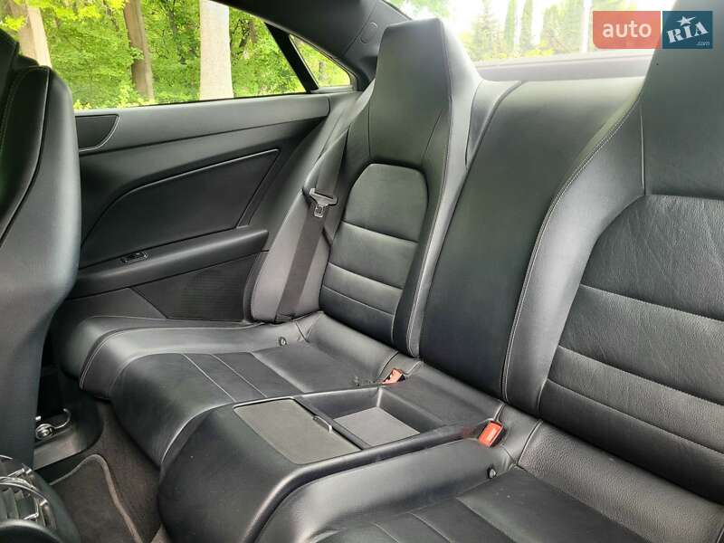 Купе Mercedes-Benz E-Class 2010 в Хмельницькому фото 28 Купе Mercedes-Benz E-Class 2010 в Хмельницькому