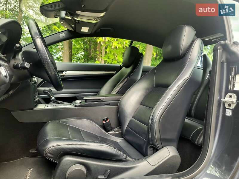 Купе Mercedes-Benz E-Class 2010 в Хмельницькому фото 33 Купе Mercedes-Benz E-Class 2010 в Хмельницькому