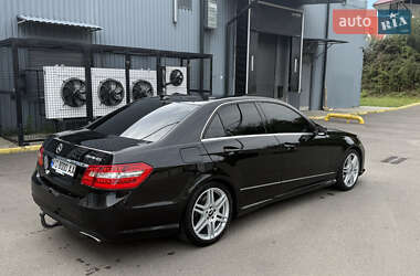 Седан Mercedes-Benz E-Class 2011 в 