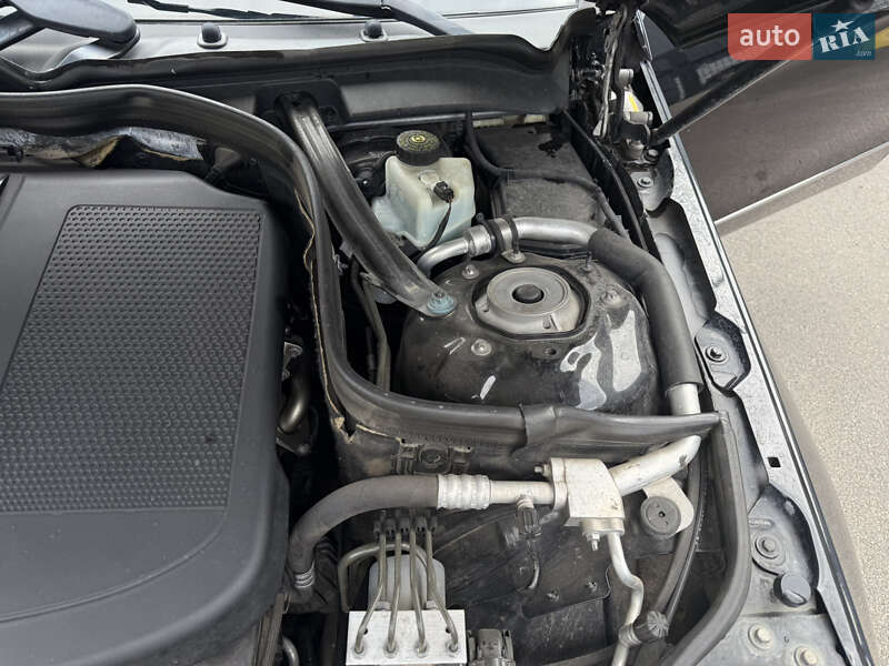 Седан Mercedes-Benz E-Class 2011 в Ужгороде фото 31 Седан Mercedes-Benz E-Class 2011 в Ужгороде