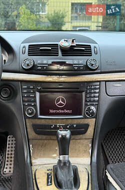 Седан Mercedes-Benz E-Class 2008 в 