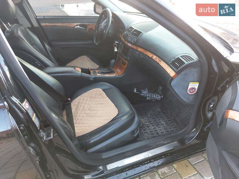 Седан Mercedes-Benz E-Class 2008 в Іршаві