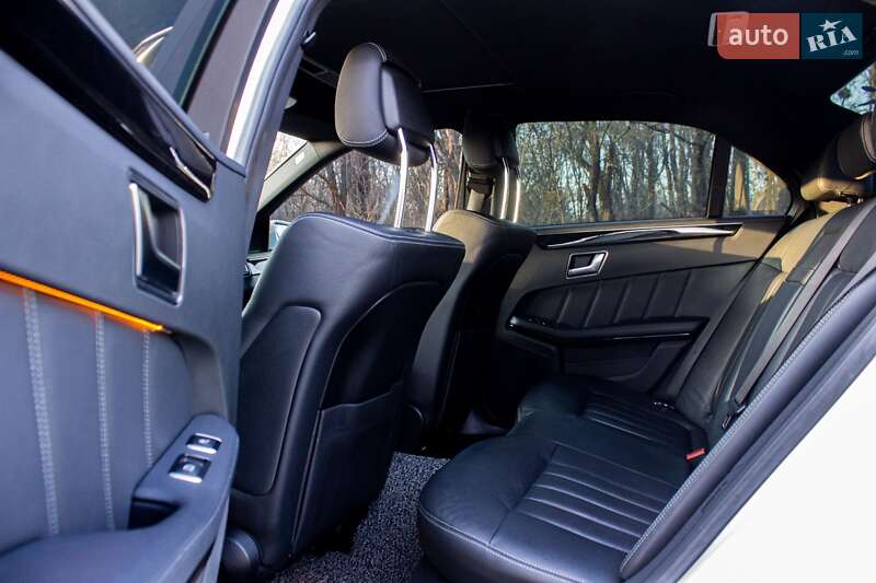 Седан Mercedes-Benz E-Class 2015 в Киеве