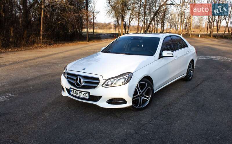 Седан Mercedes-Benz E-Class 2015 в Киеве