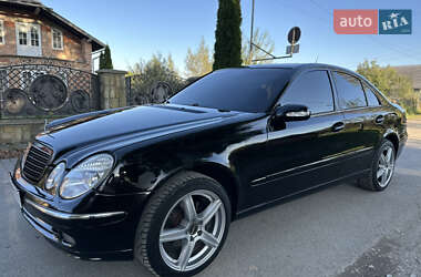 Седан Mercedes-Benz E-Class 2002 в 
