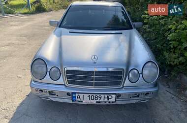 Седан Mercedes-Benz E-Class 1998 в Києві