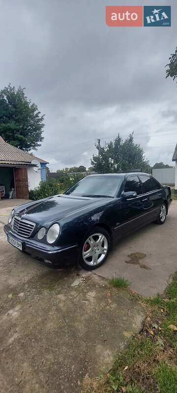 Седан Mercedes-Benz E-Class 2002 в Києві