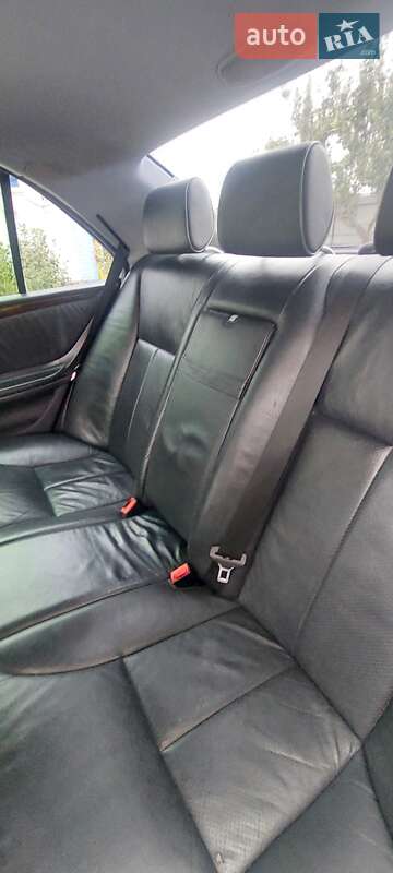 Седан Mercedes-Benz E-Class 2002 в Києві