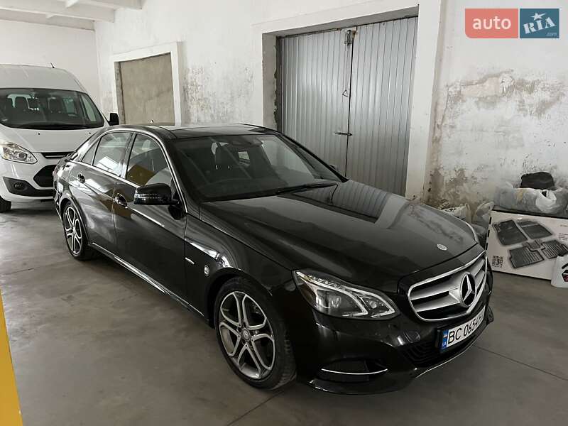 Седан Mercedes-Benz E-Class 2015 в Золочеве фото 18 Седан Mercedes-Benz E-Class 2015 в Золочеве