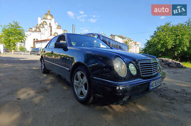 Седан Mercedes-Benz E-Class 1998 в 