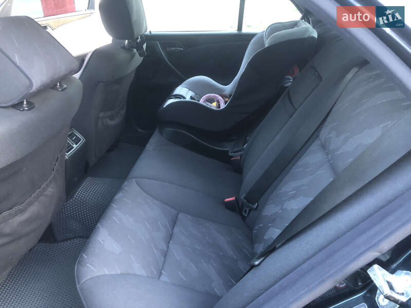 Седан Mercedes-Benz E-Class 2001 в Самборе