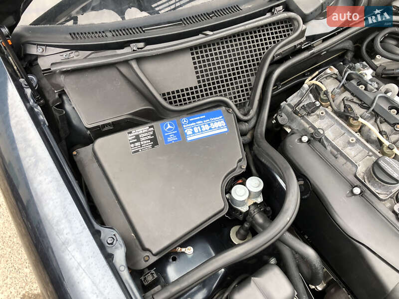 Седан Mercedes-Benz E-Class 2001 в Самборе