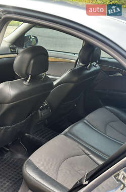 Седан Mercedes-Benz E-Class 2003 в 