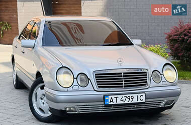 Седан Mercedes-Benz E-Class 1996 в Івано-Франківську