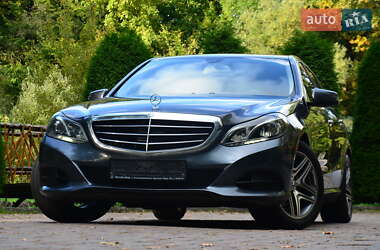 Седан Mercedes-Benz E-Class 2015 в Стрию