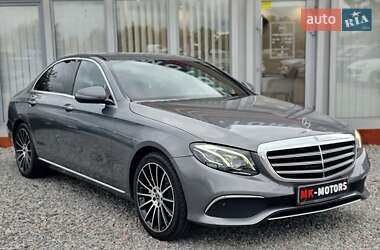 Седан Mercedes-Benz E-Class 2018 в 