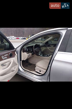 Седан Mercedes-Benz E-Class 2016 в  фото 46 Седан Mercedes-Benz E-Class 2016 в