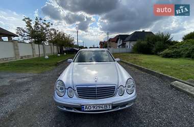 Седан Mercedes-Benz E-Class 2003 в 