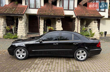 Седан Mercedes-Benz E-Class 2004 в 