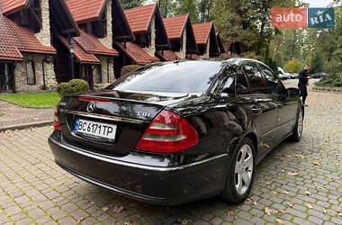 Седан Mercedes-Benz E-Class 2004 в 