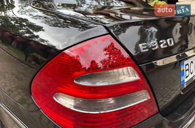 Седан Mercedes-Benz E-Class 2004 в 
