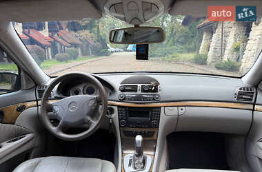 Седан Mercedes-Benz E-Class 2004 в 