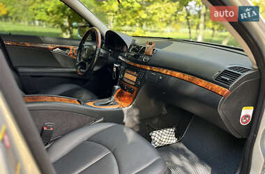 Седан Mercedes-Benz E-Class 2008 в 