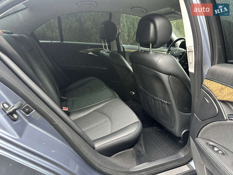 Седан Mercedes-Benz E-Class 2006 в Самборе